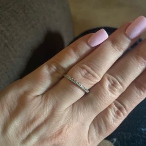 .25 ct 12 genuine diamond band set in 10kt gold